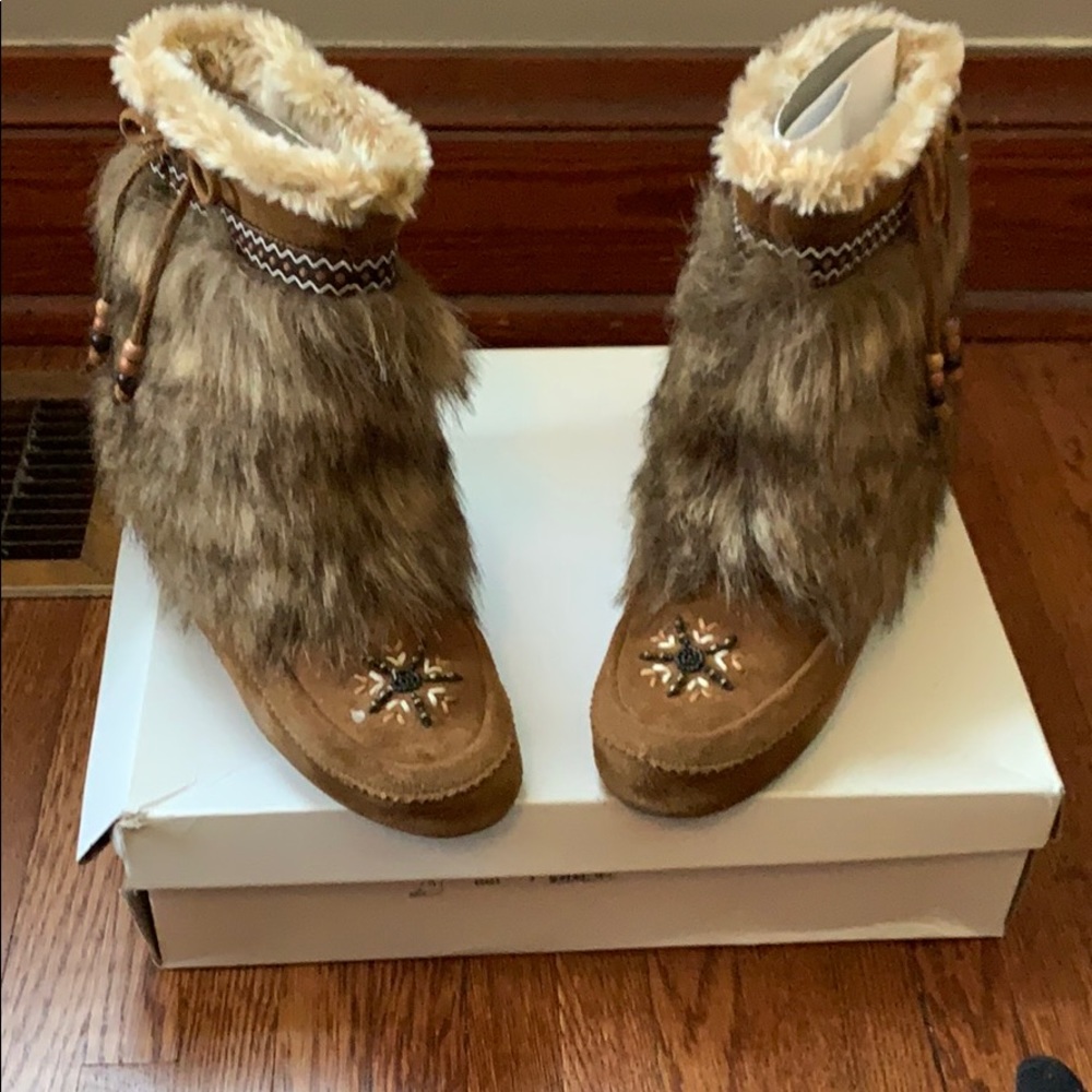 Minnetonka Spokane Mukluk Boot